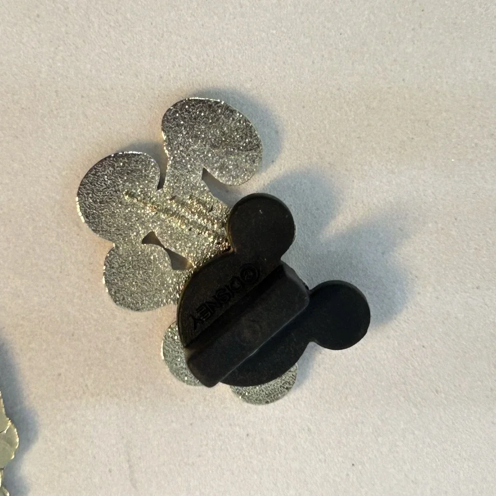 Disney Trading Pin Donald Duck‎ & Mickey 2011 Year Series Pin Authentic
